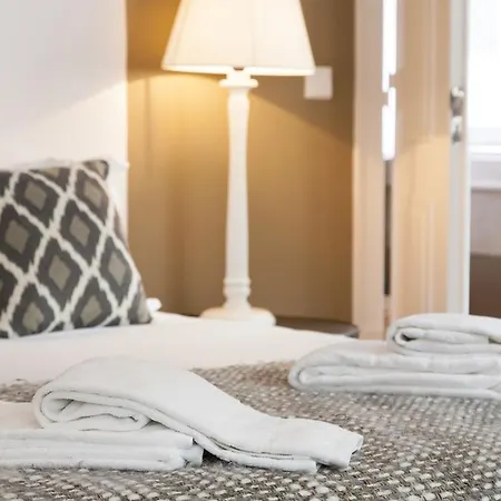 Altido Downtown Pier Apartments Lisboa